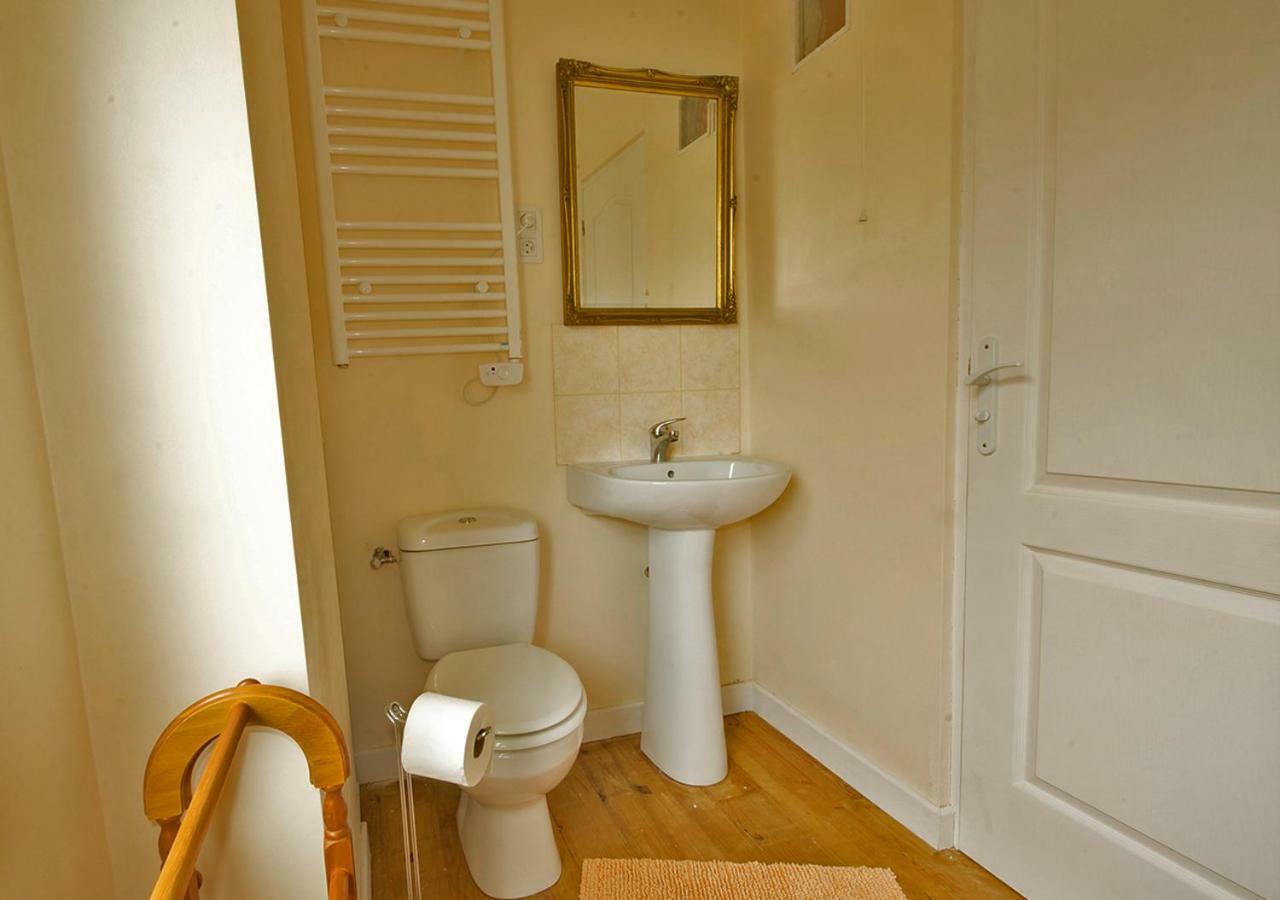 Auberge Le Canard Qui Rit Plélauff Екстериор снимка